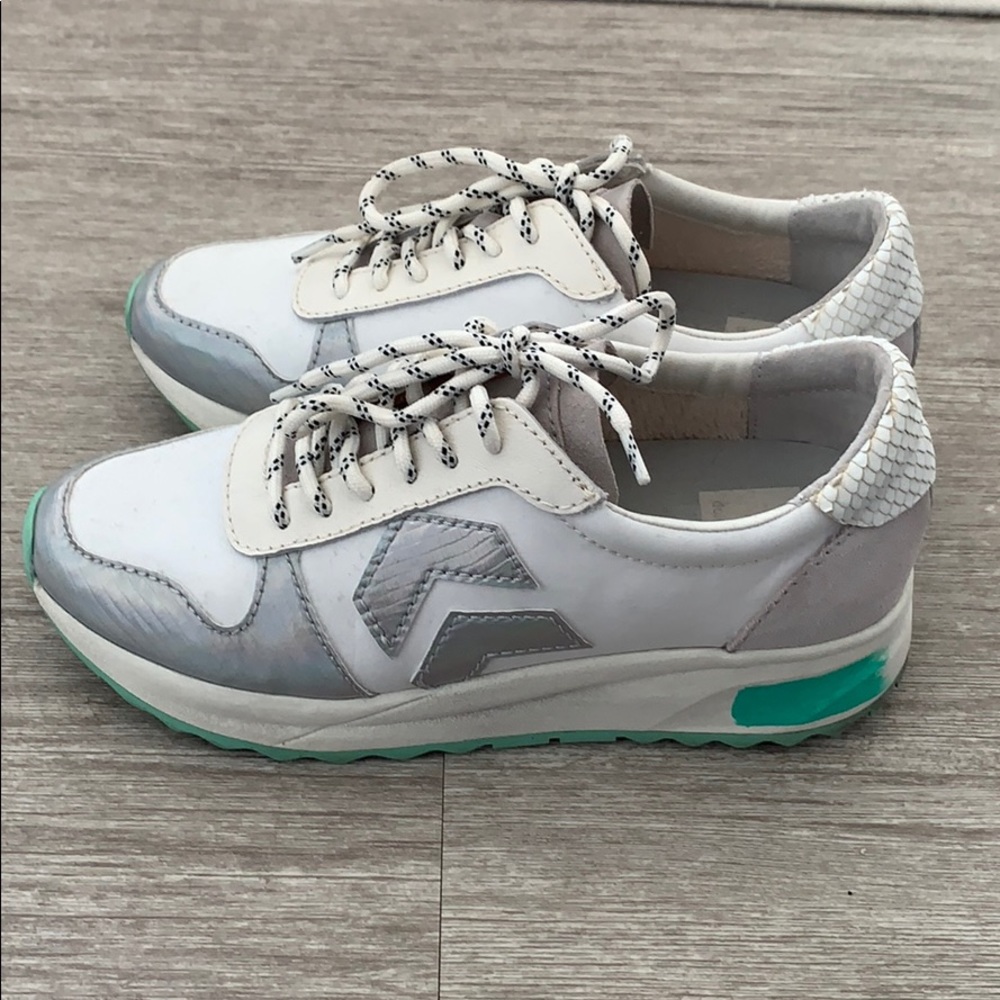 Dolce Vita platform sneakers